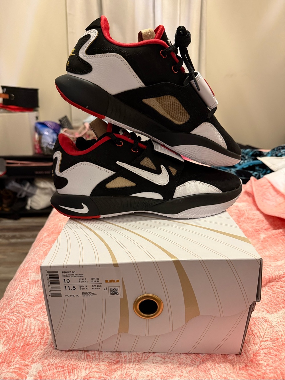 LeBron ‘’Prime93” Never Worn Nike Mens Black, White & Red Low-Top Sneakers